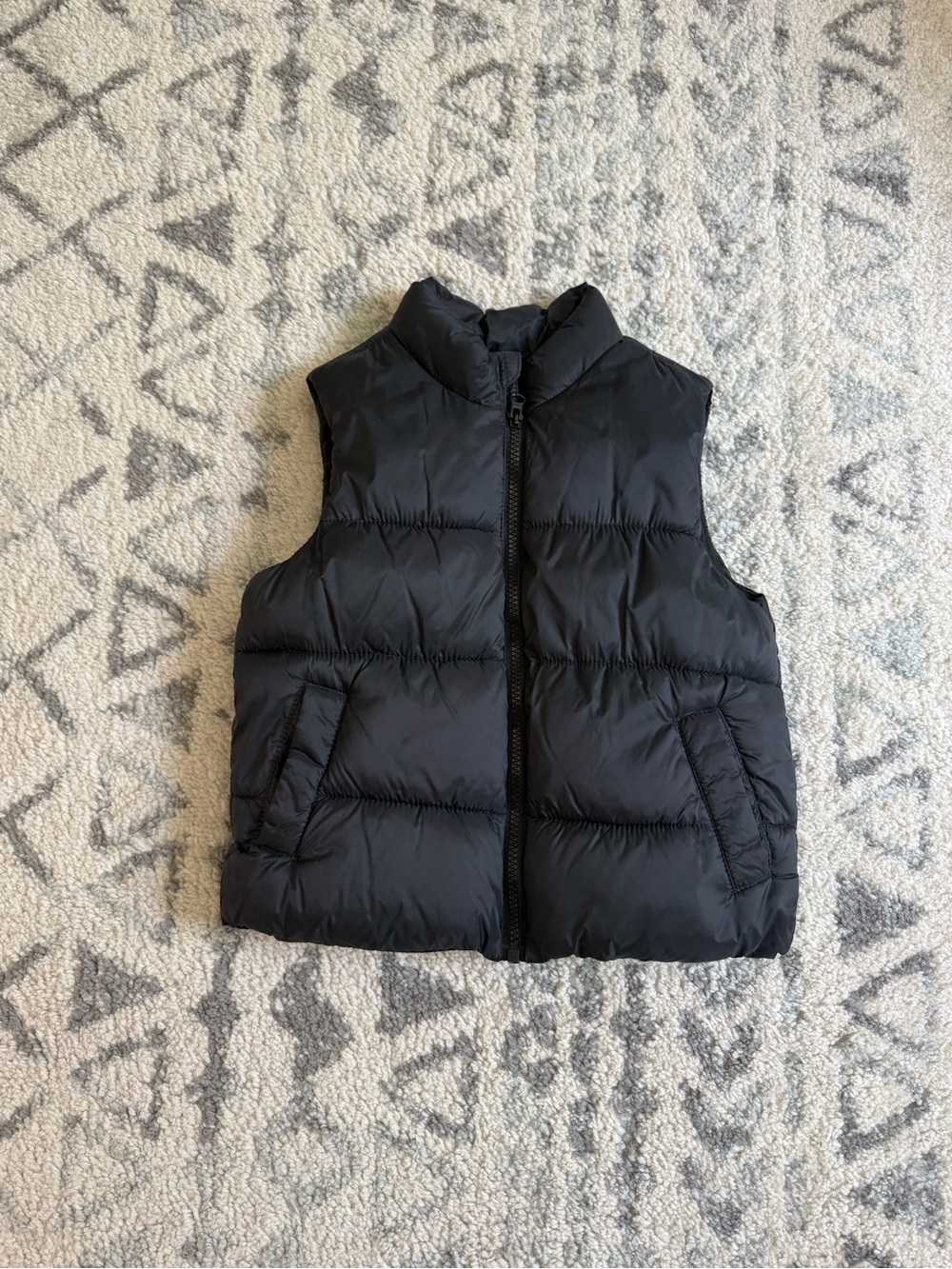 Old Navy Black Puffer Vest